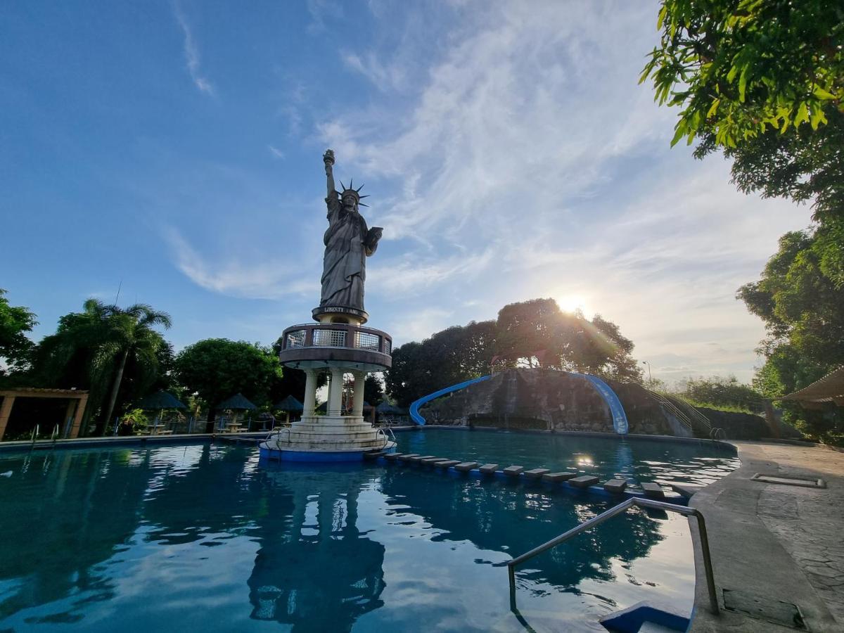 Libertyland Waterpark Resort Dau 외부 사진